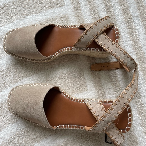 Crown Vintage Wedge Sandals - Size 11 - Picture 2 of 4